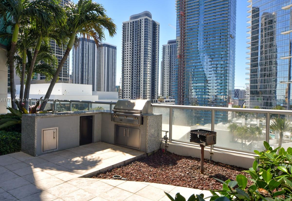 MARINABLUE CONDO - Residential