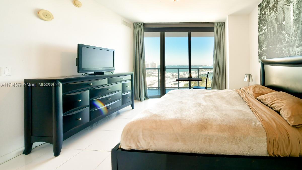 MARINABLUE CONDO - Residential