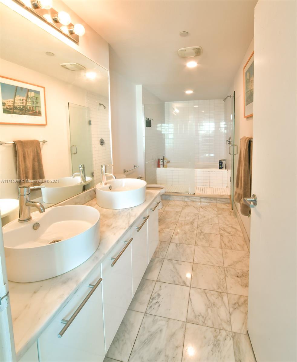 MARINABLUE CONDO - Residential