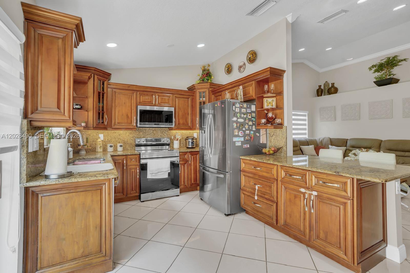 FLAMINGO ESTATES - Residential