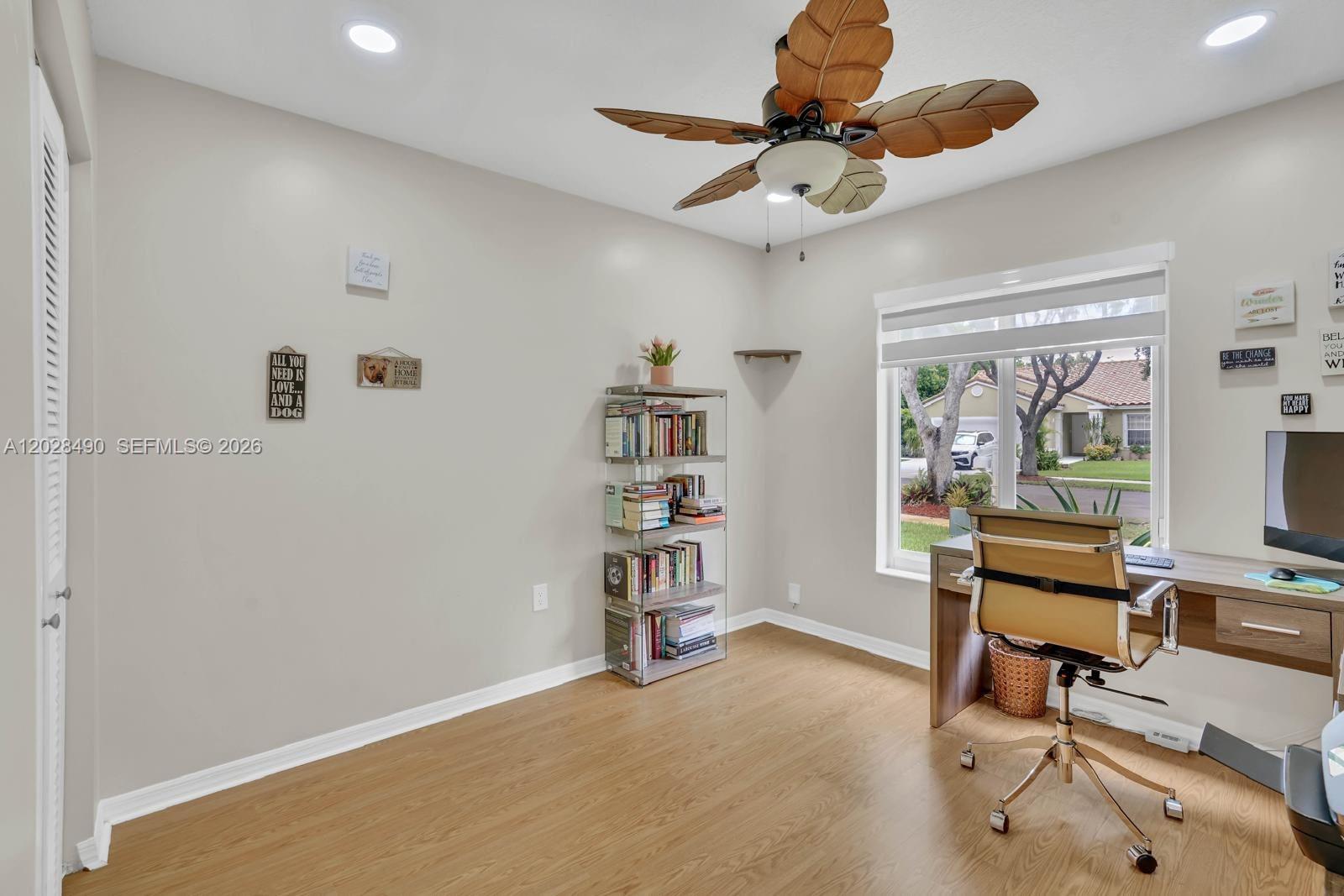FLAMINGO ESTATES - Residential
