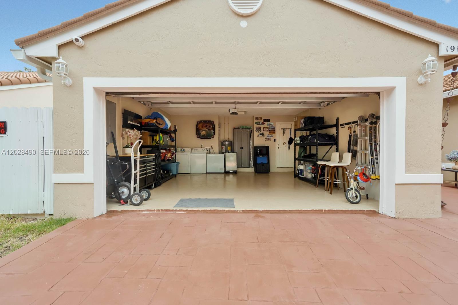 FLAMINGO ESTATES - Residential