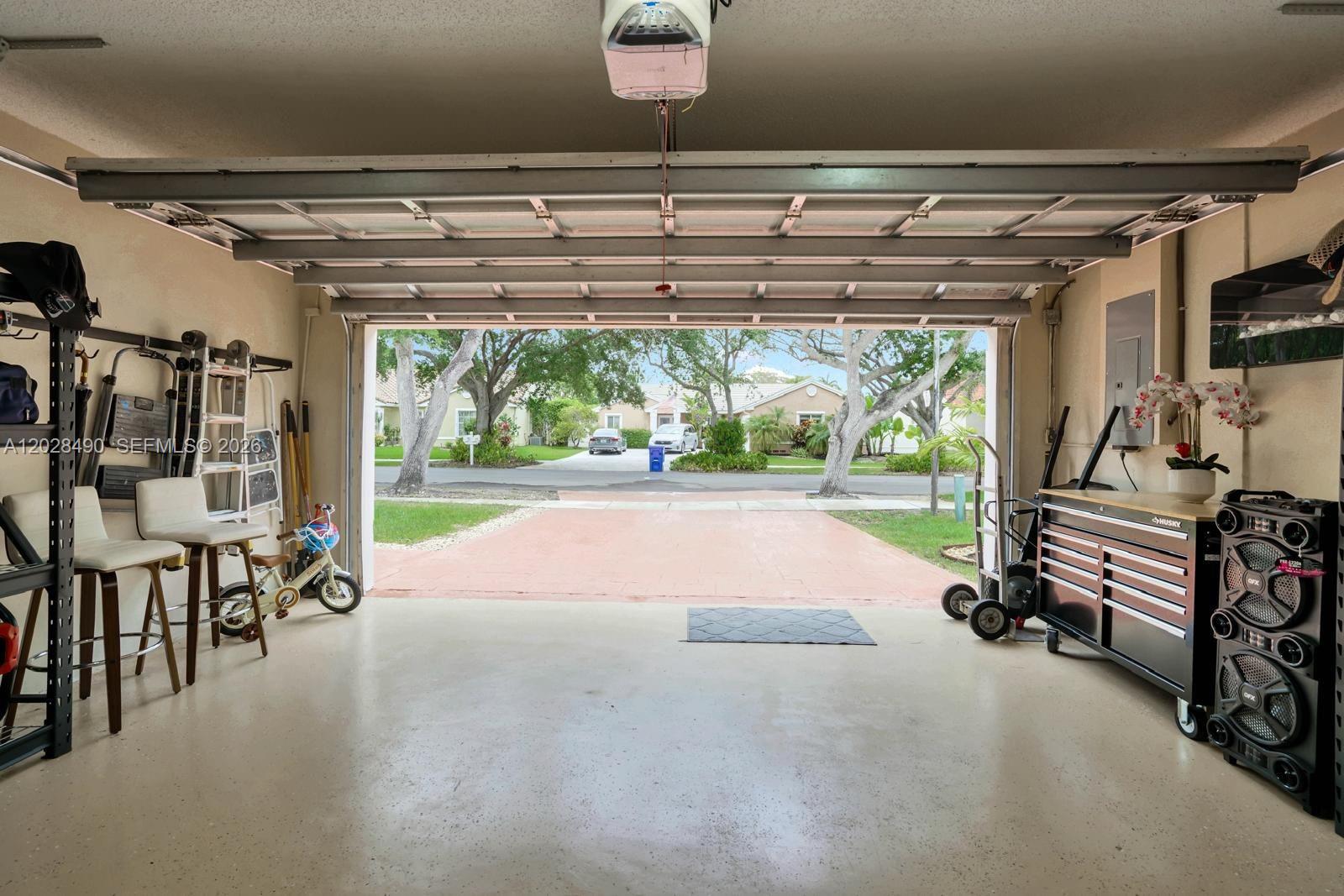 FLAMINGO ESTATES - Residential
