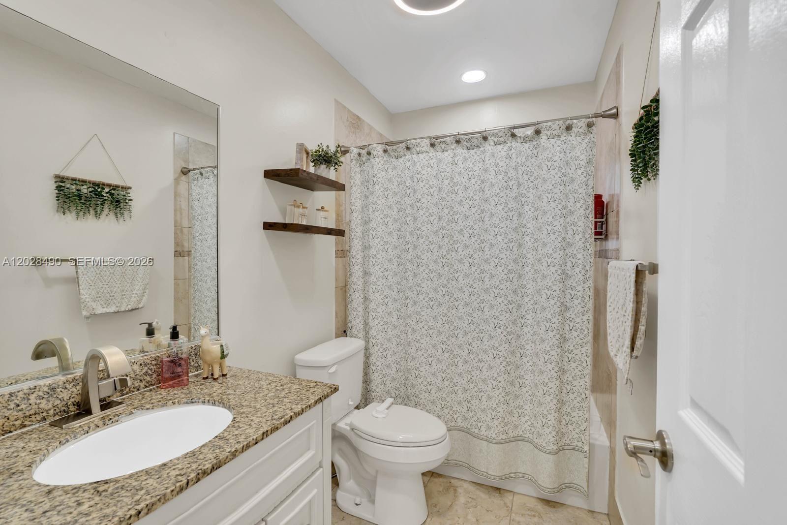 FLAMINGO ESTATES - Residential