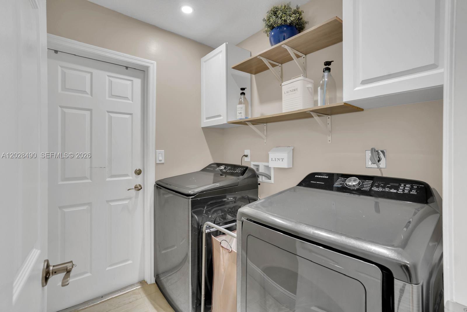 FLAMINGO ESTATES - Residential