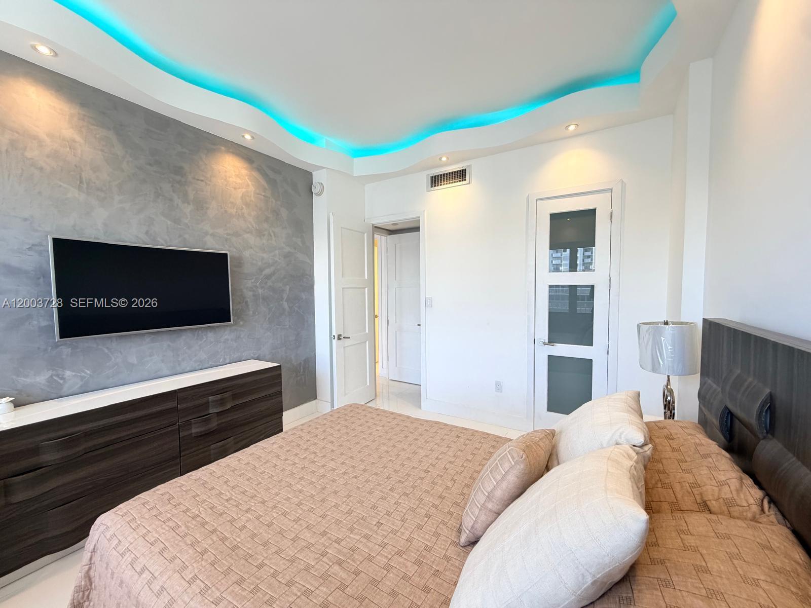DEL PRADO MARINA - Residential