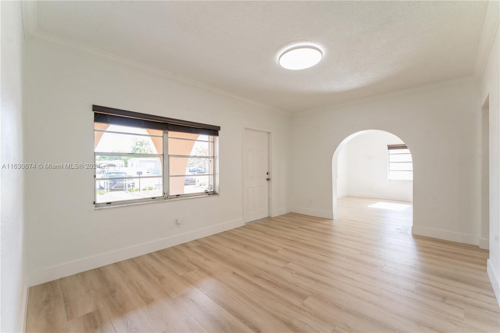 LONDON TERR 1ST ADDN - Residential Lease