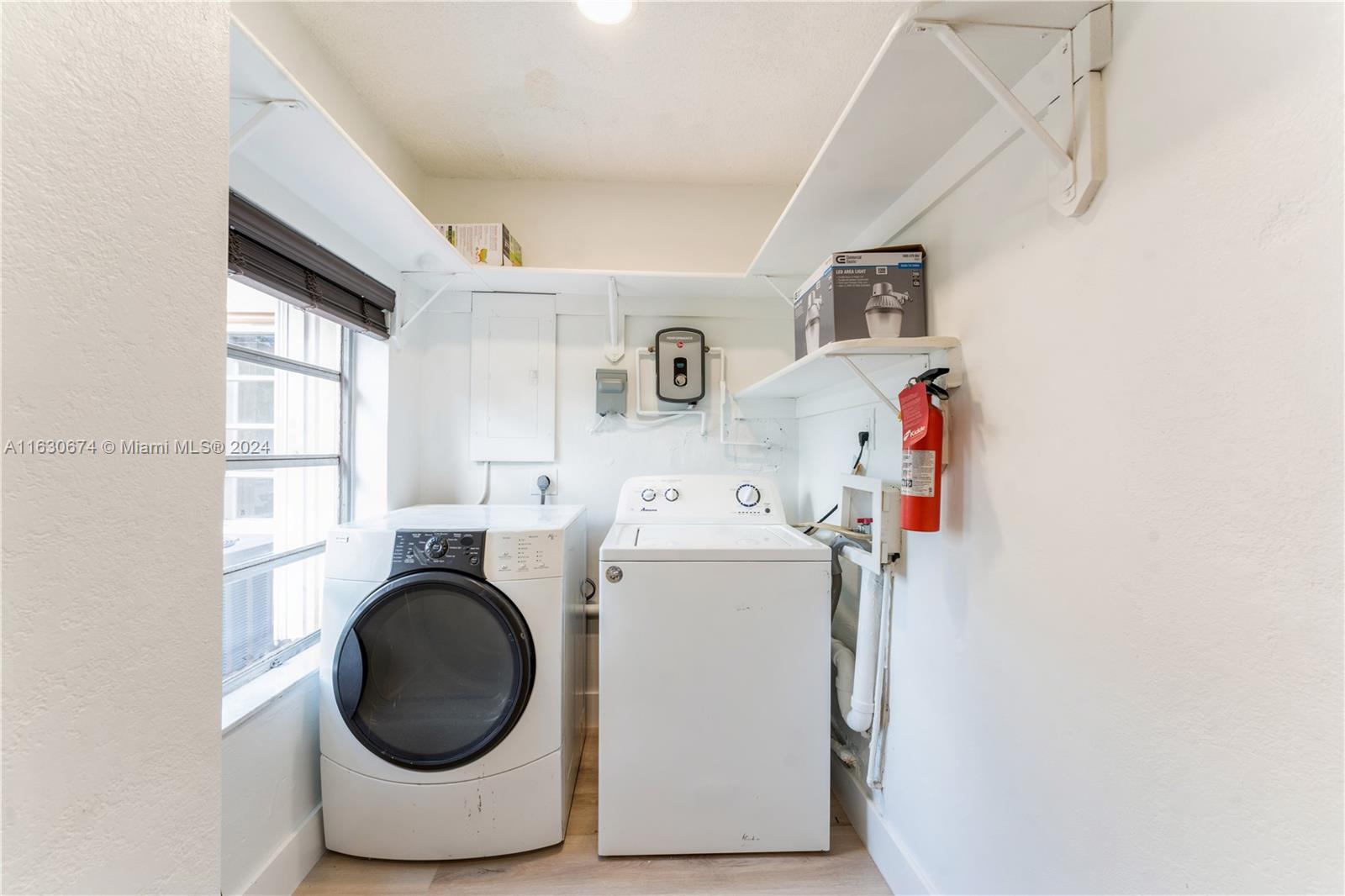 LONDON TERR 1ST ADDN - Residential Lease