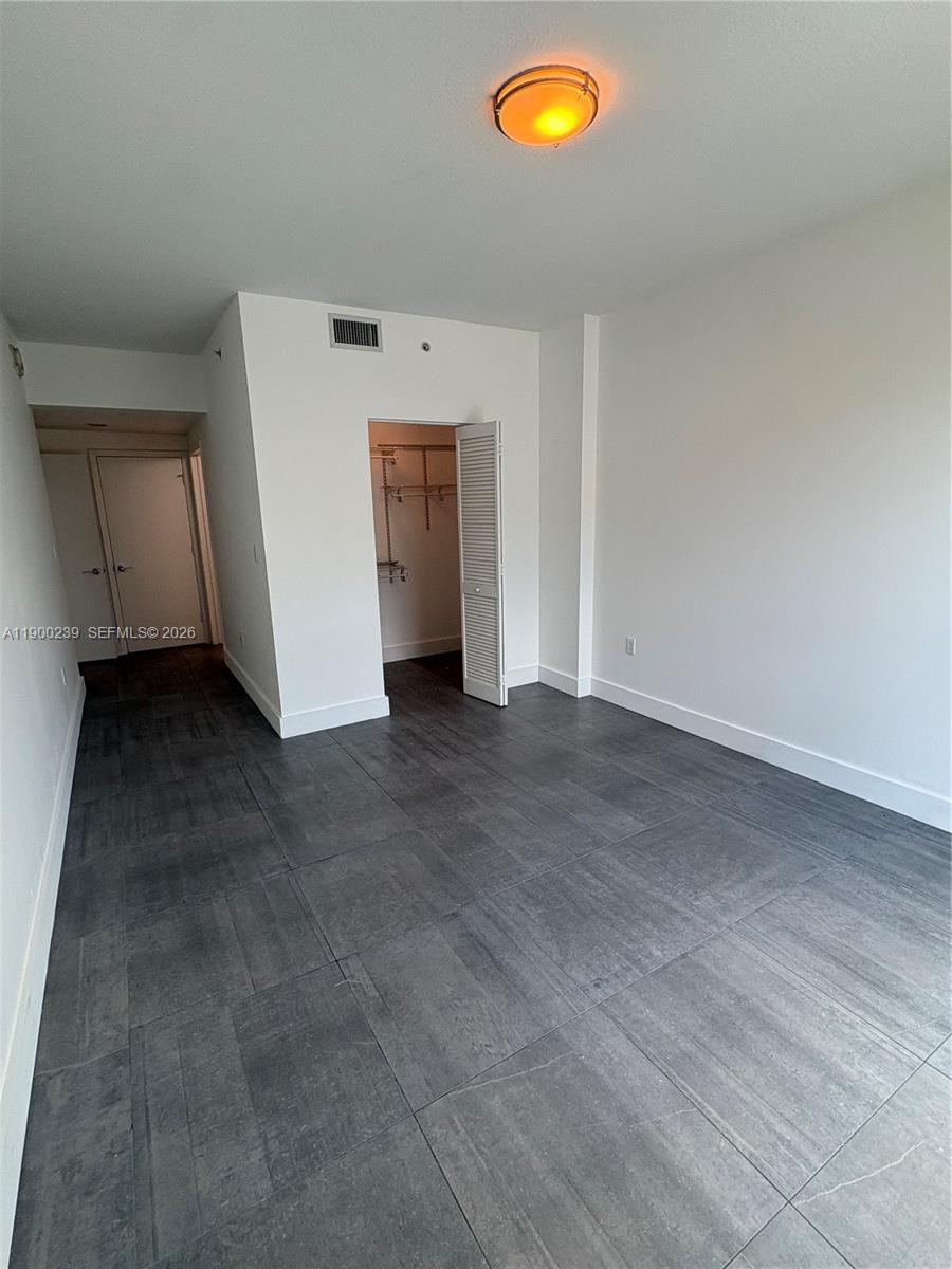 DOWNTOWN DADELAND CONDO N - Residential