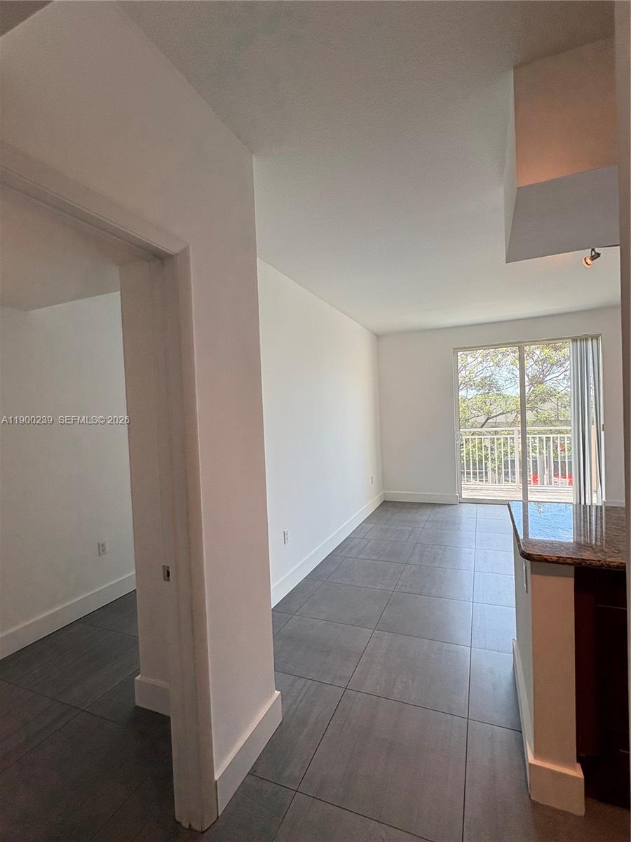 DOWNTOWN DADELAND CONDO N - Residential