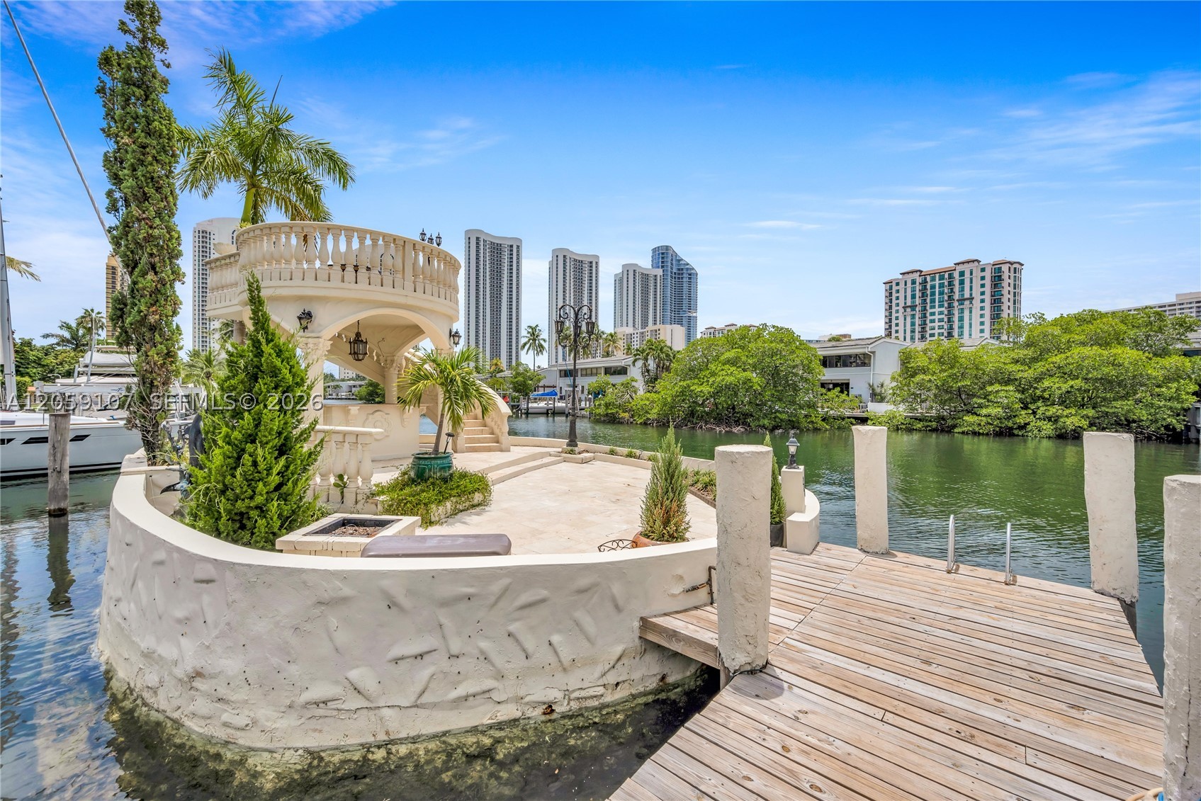 ATLANTIC ISLAND - Residential