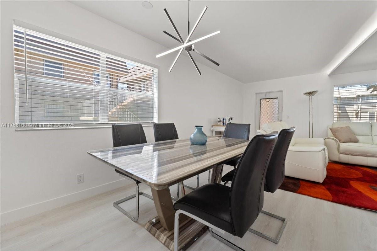KINGS POINT BRITTANY COND - Residential