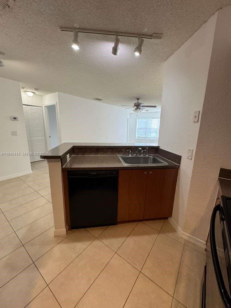 CORAL KEY CONDO - Residential
