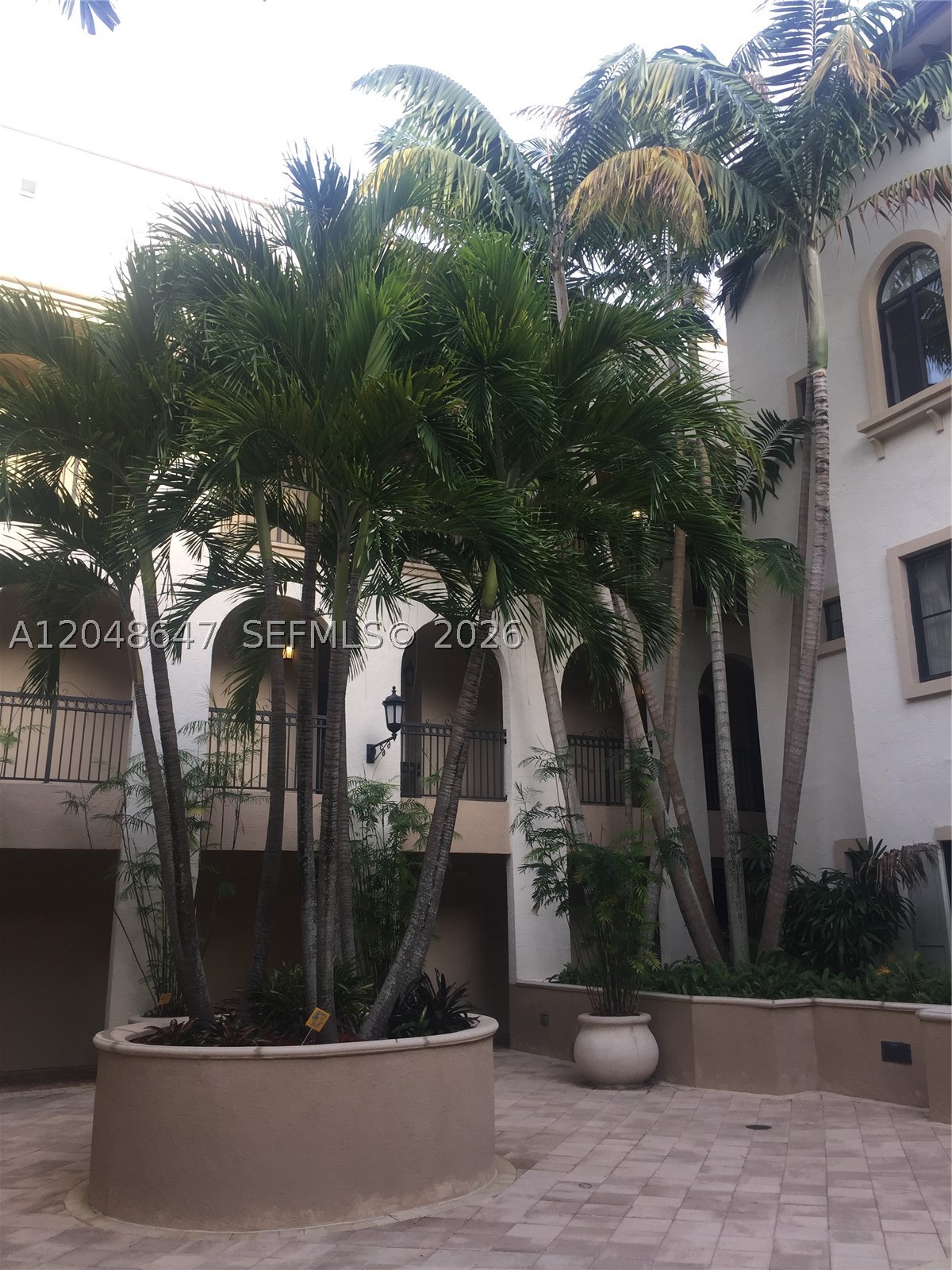 VILLA BIARRITZ CONDO - Residential