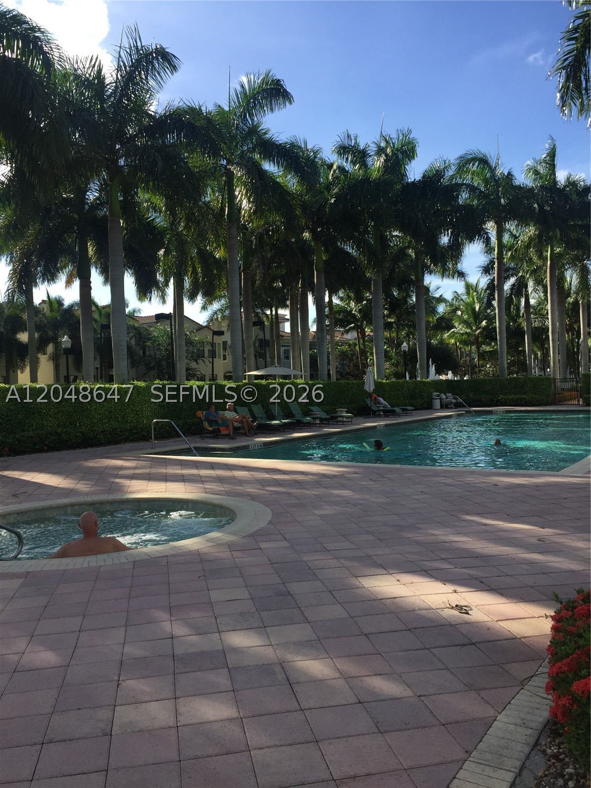 VILLA BIARRITZ CONDO - Residential