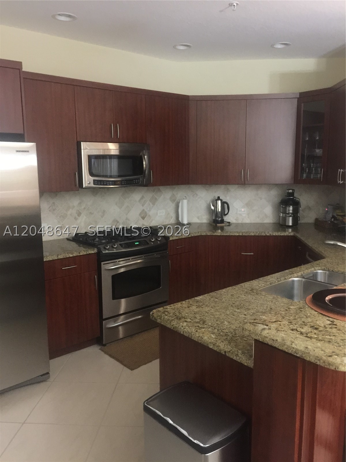 VILLA BIARRITZ CONDO - Residential
