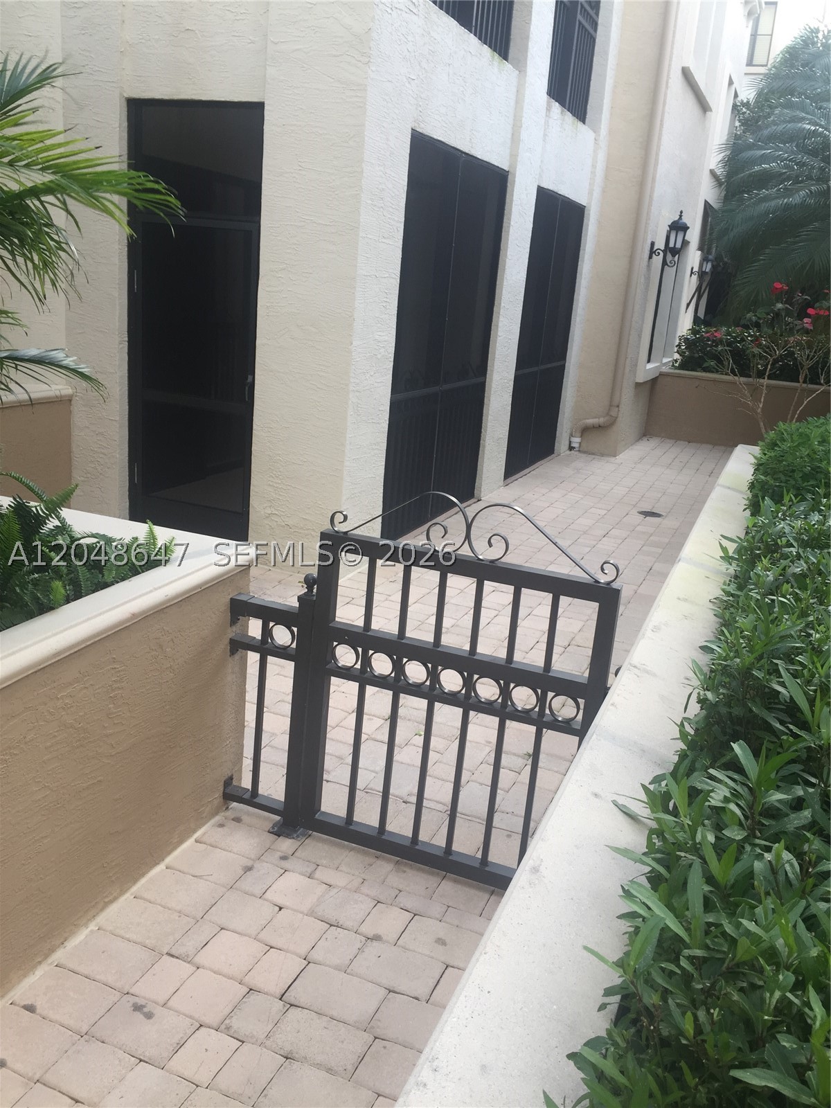 VILLA BIARRITZ CONDO - Residential