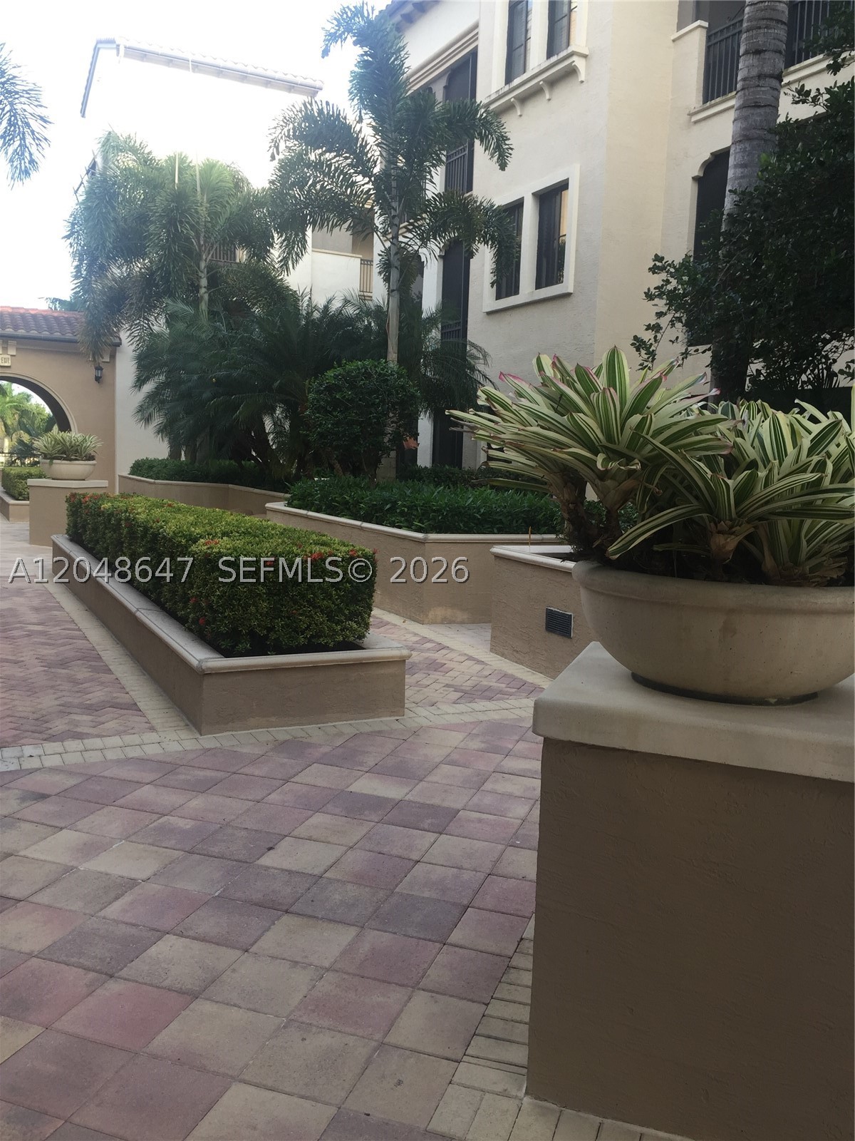 VILLA BIARRITZ CONDO - Residential
