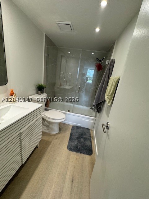 HOLLYBROOK GOLF AND - Residential