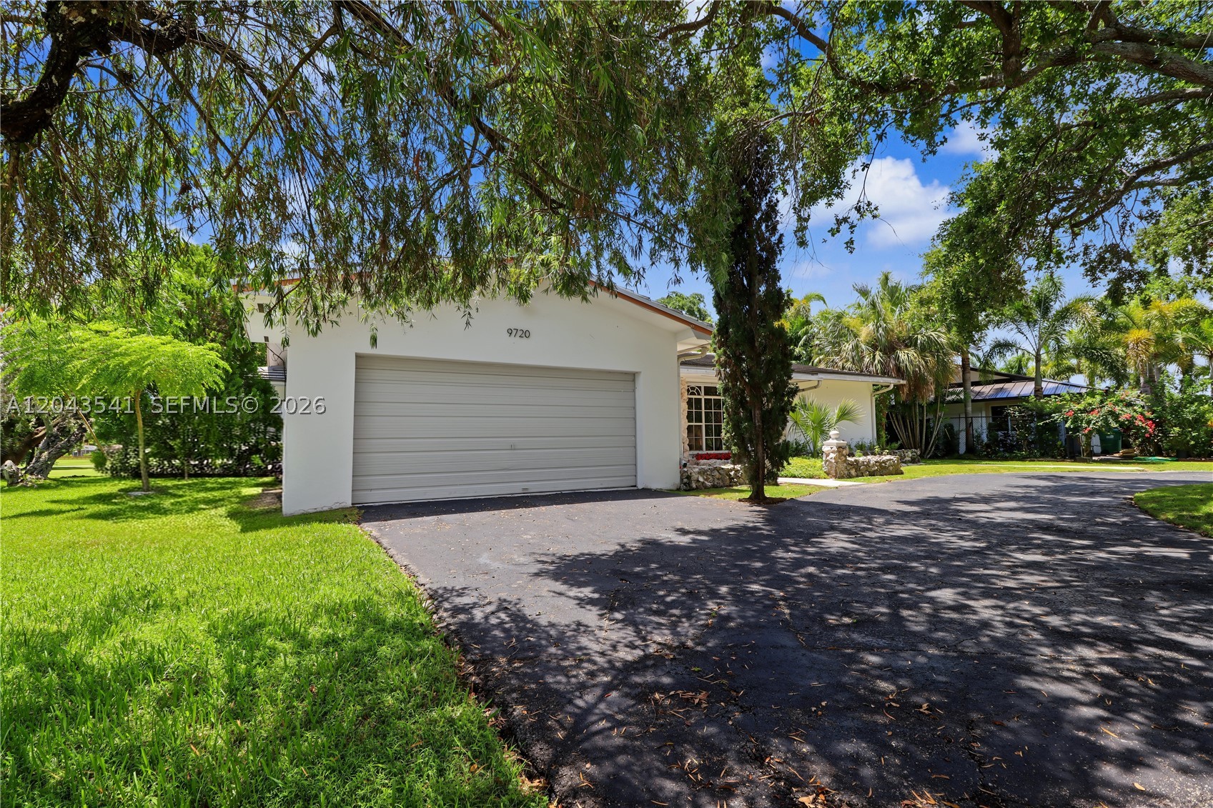 PALMETTO COUNTRY CLUB EST - Residential