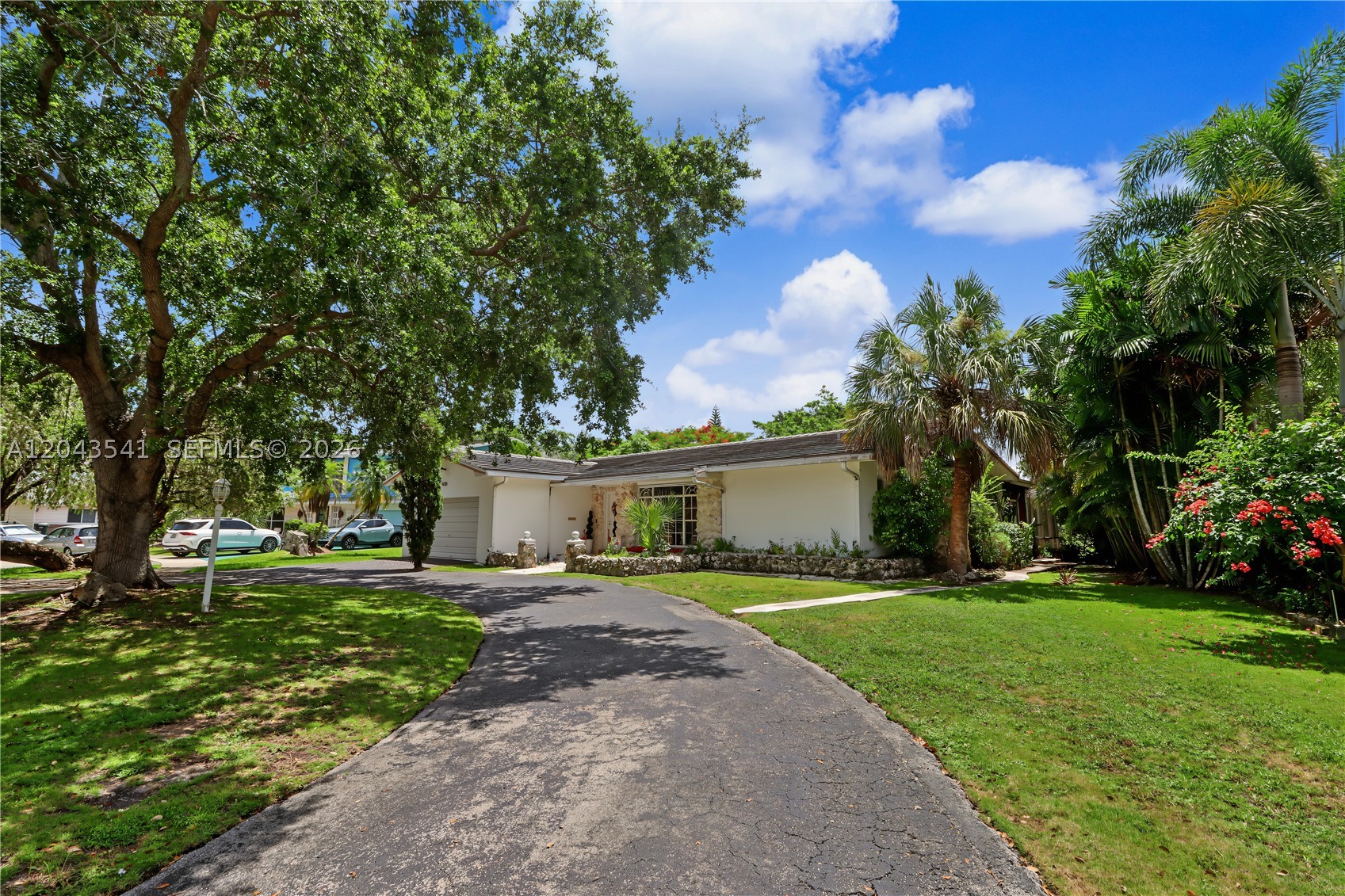 PALMETTO COUNTRY CLUB EST - Residential