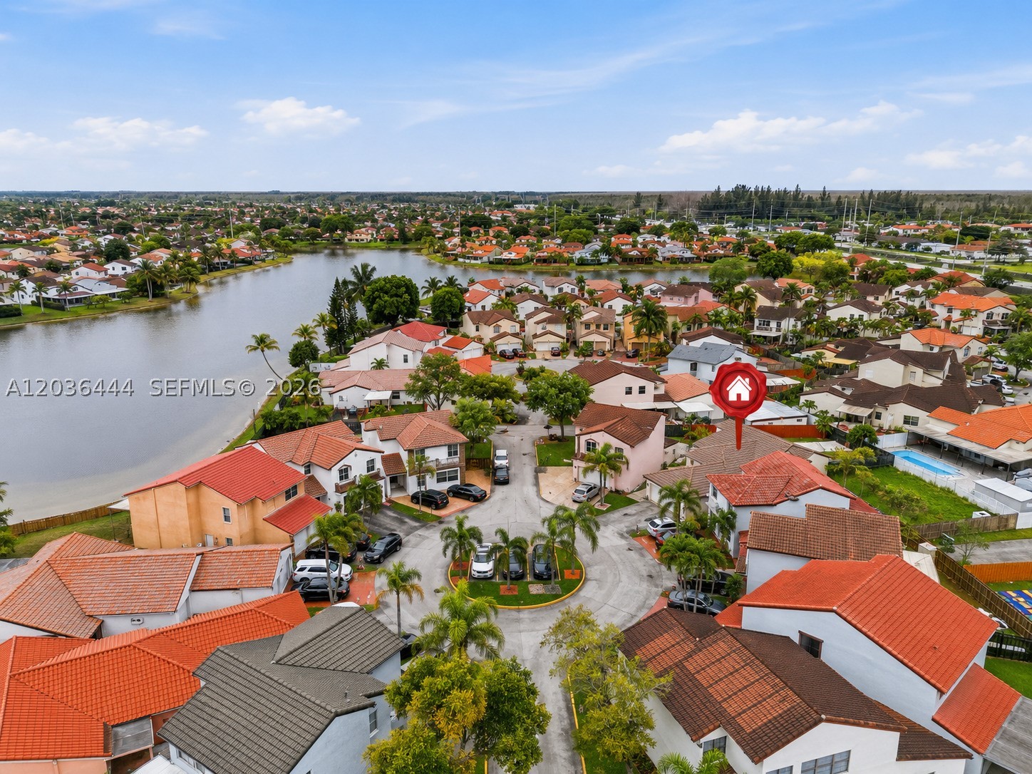TAMIAMI LAKES SEC 5 - Residential