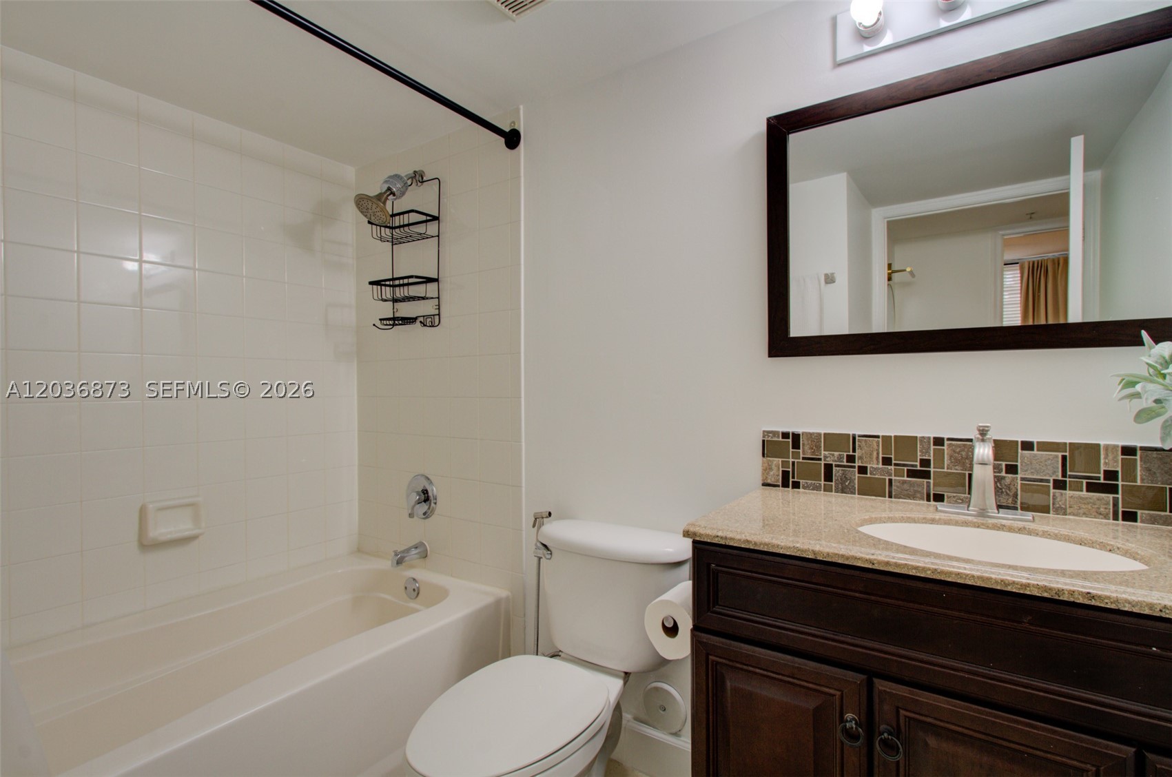 CARRINGTON AT COCONUT CRE - Residential Lease
