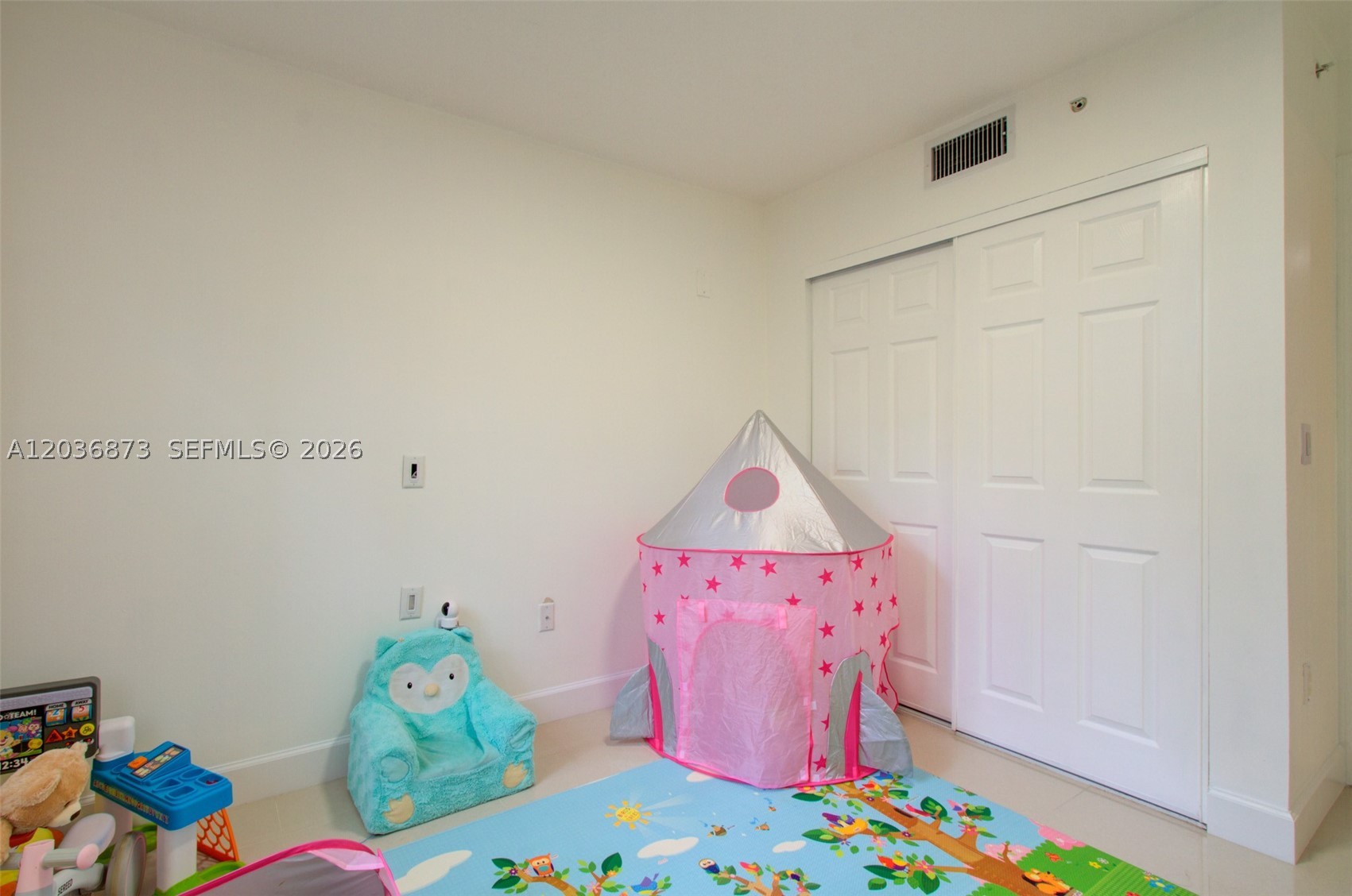 CARRINGTON AT COCONUT CRE - Residential Lease