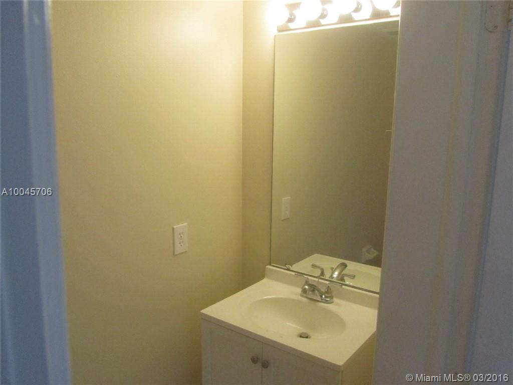 Caribe Lakes Ph 01 - Residential Lease