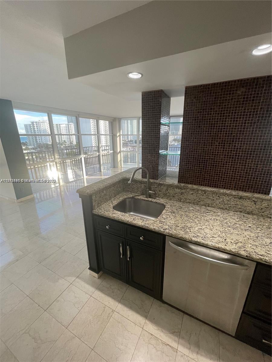 OCEANVIEW PARK CONDO - Residential