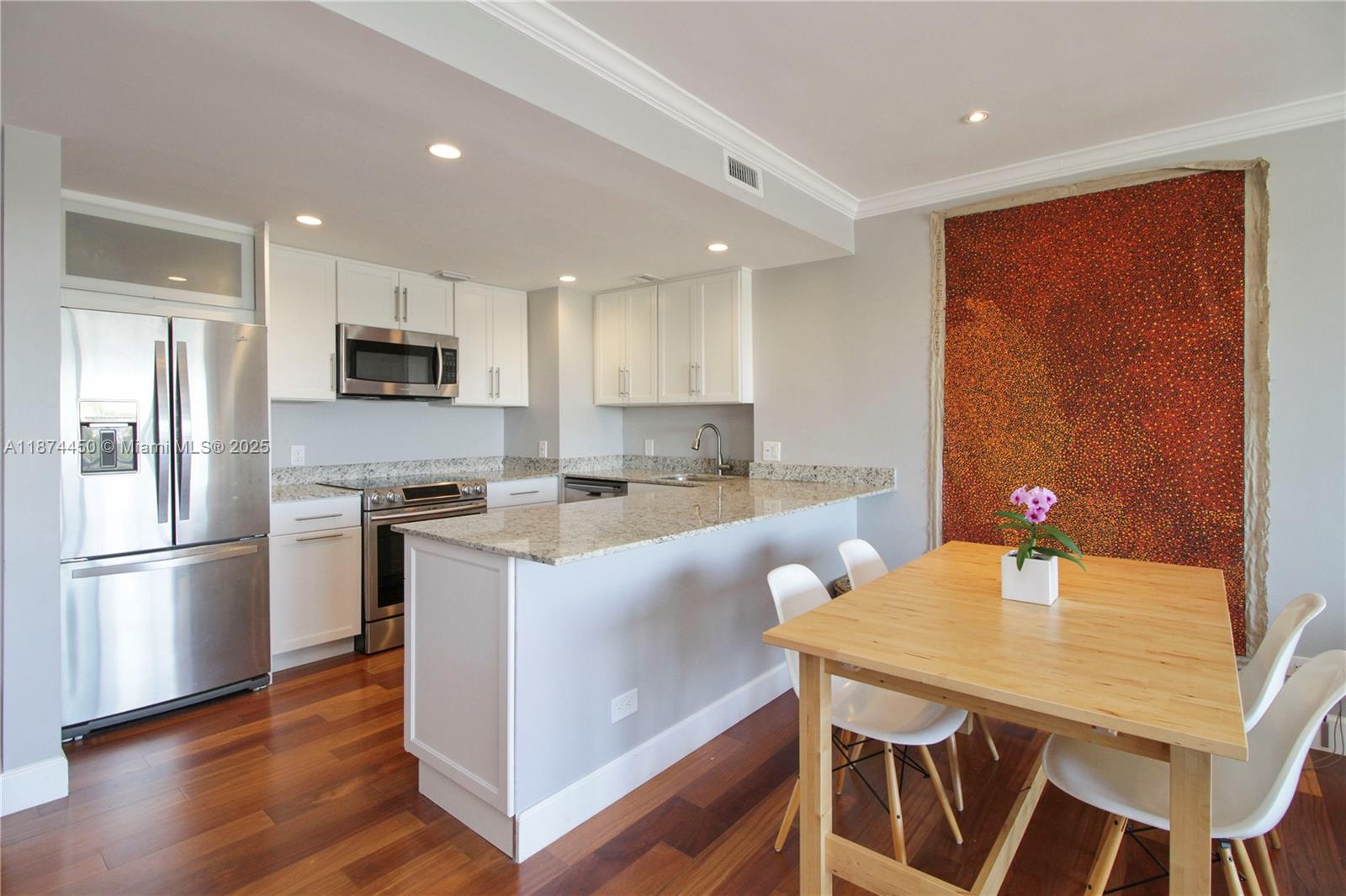 BRICKELL TOWNHOUSE CONDO - Residential Lease
