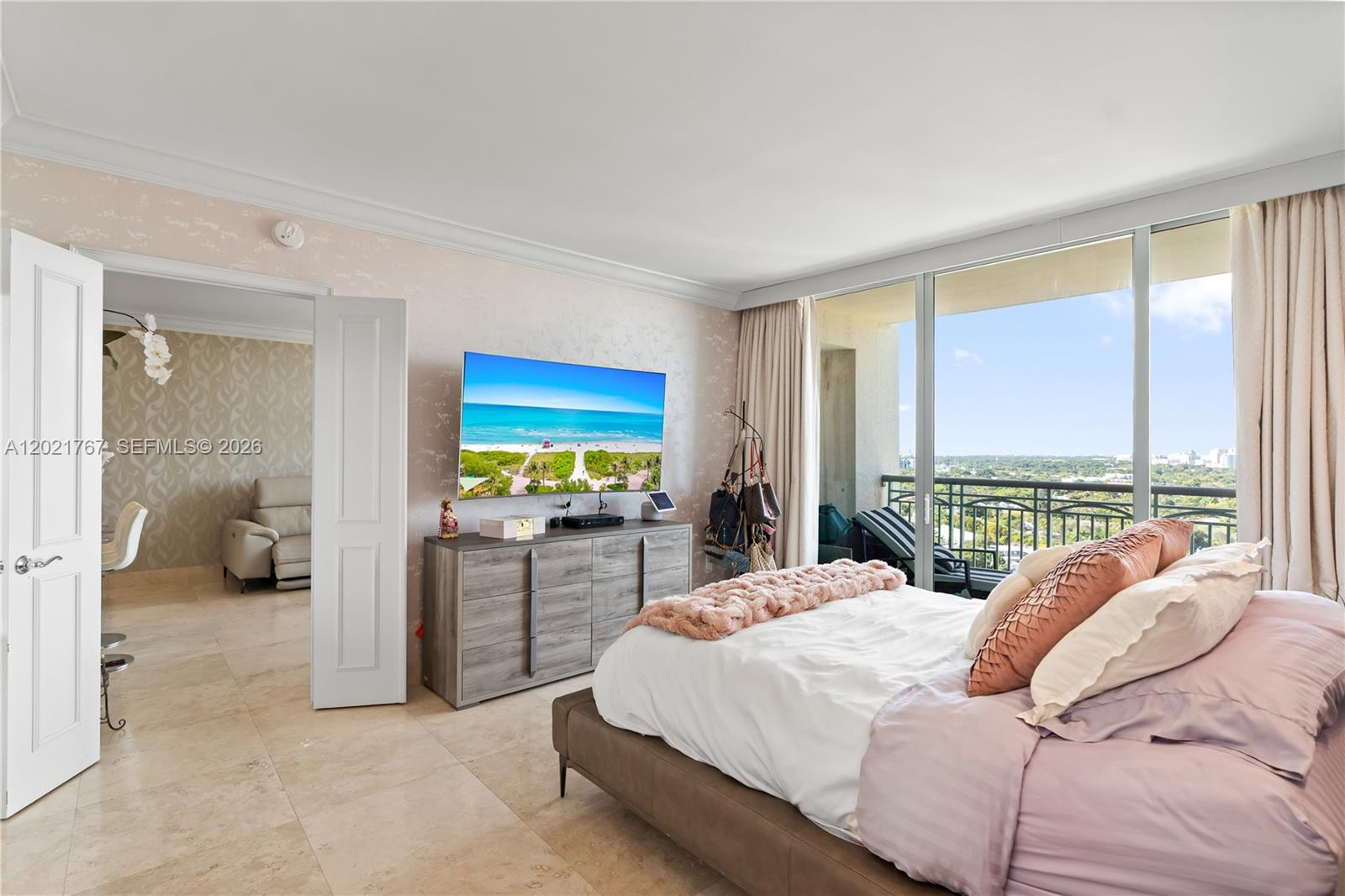 Ritz Carlton - Residential