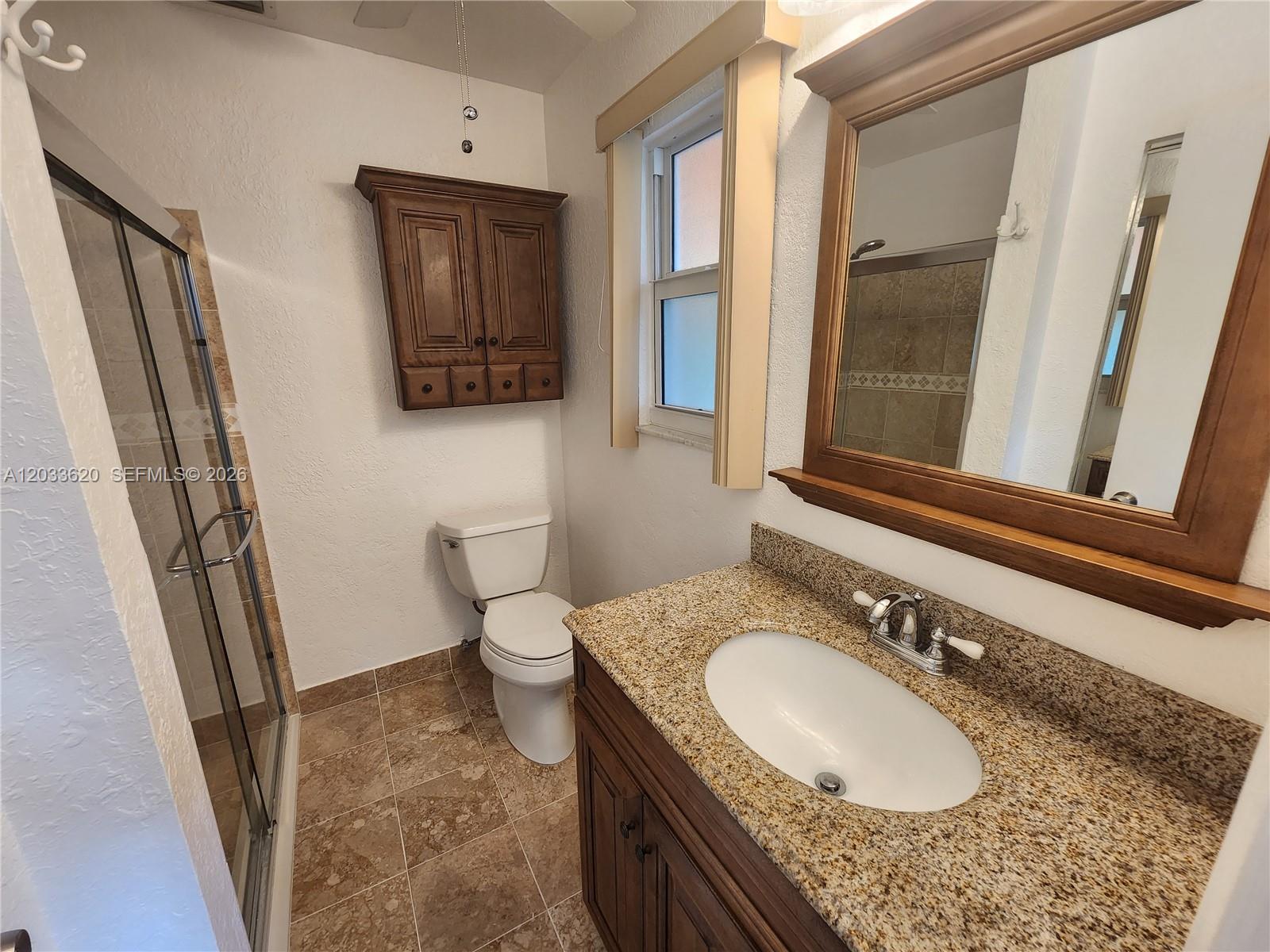 SUMMER LAKE - Residential Lease