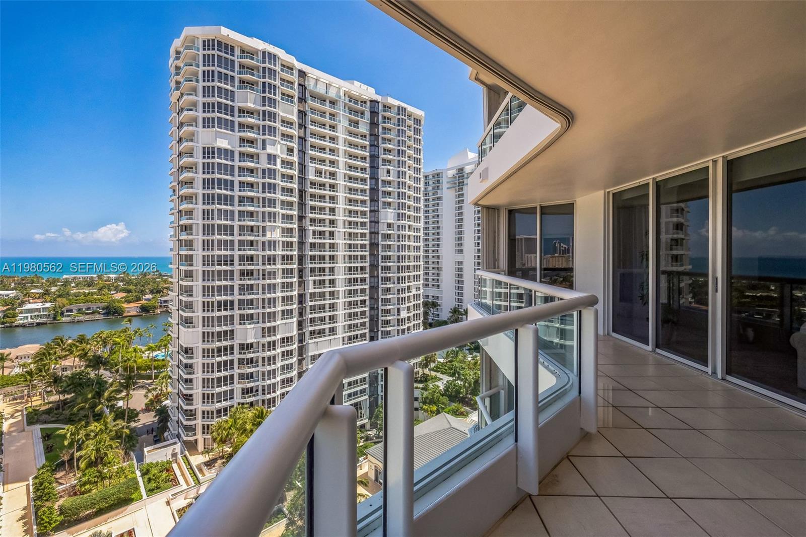 NORTH TOWER AT THE POINT - Residential