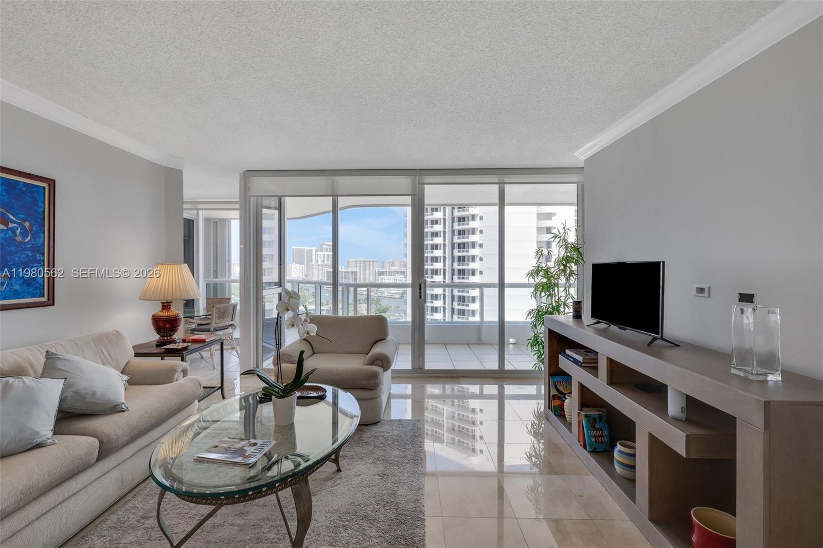 NORTH TOWER AT THE POINT - Residential