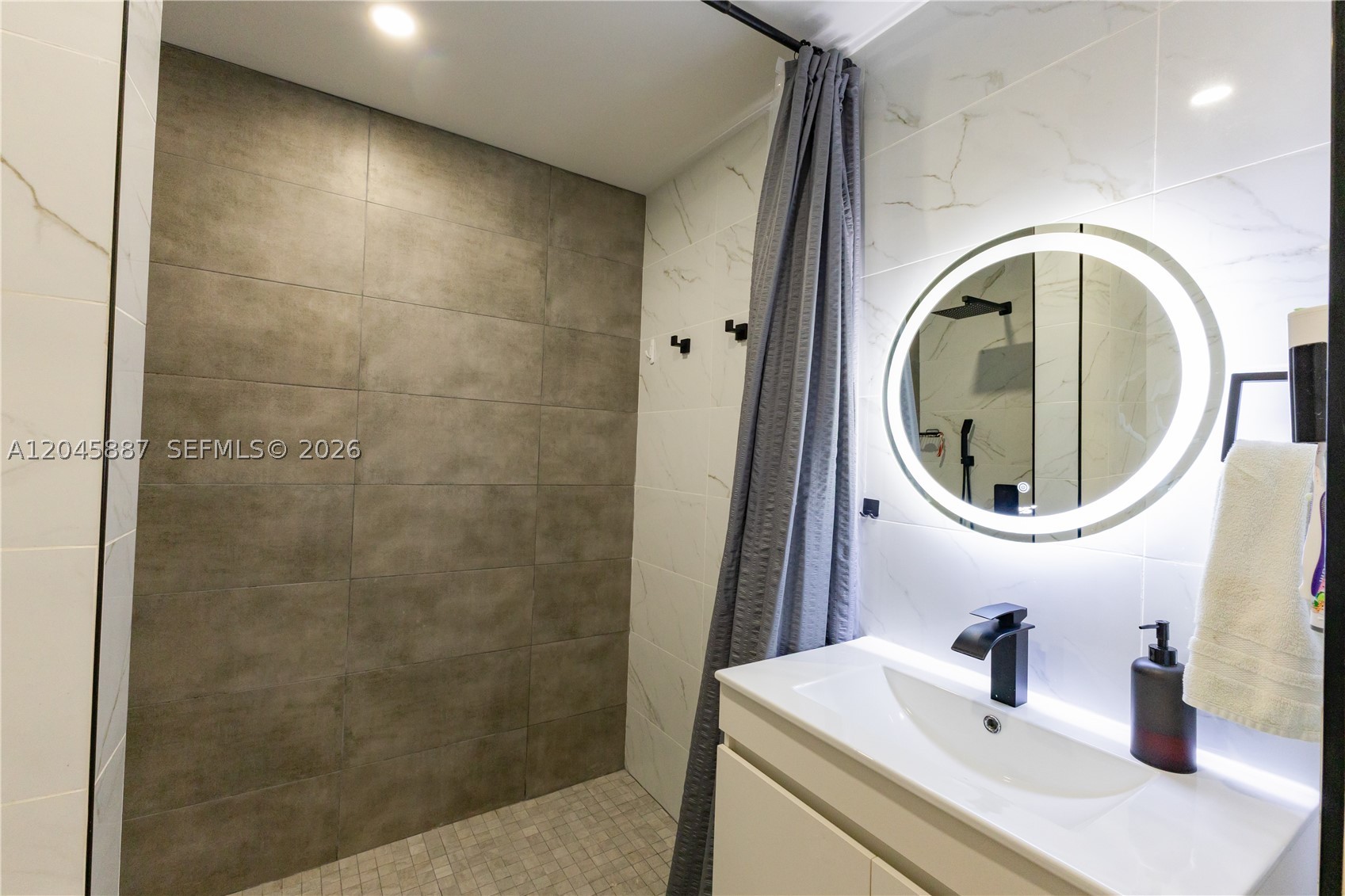 SANDY PINES ESTATES - Residential