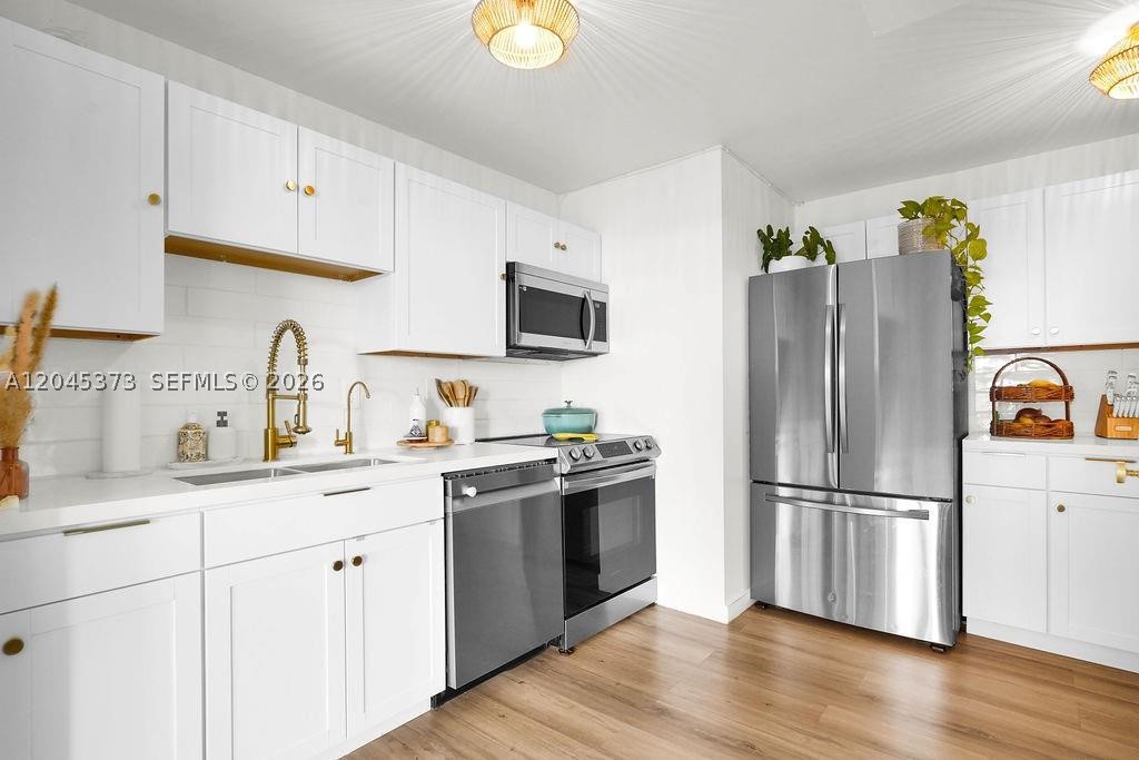 GUILDFORD CONDO - Residential