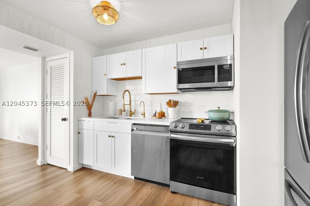GUILDFORD CONDO - Residential