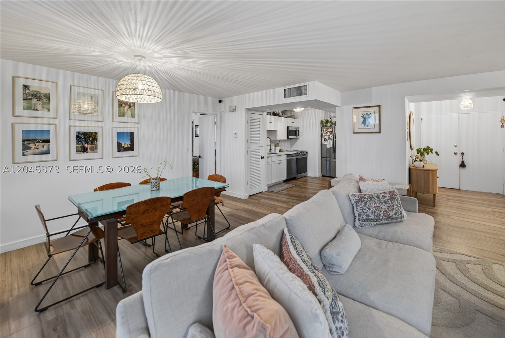GUILDFORD CONDO - Residential