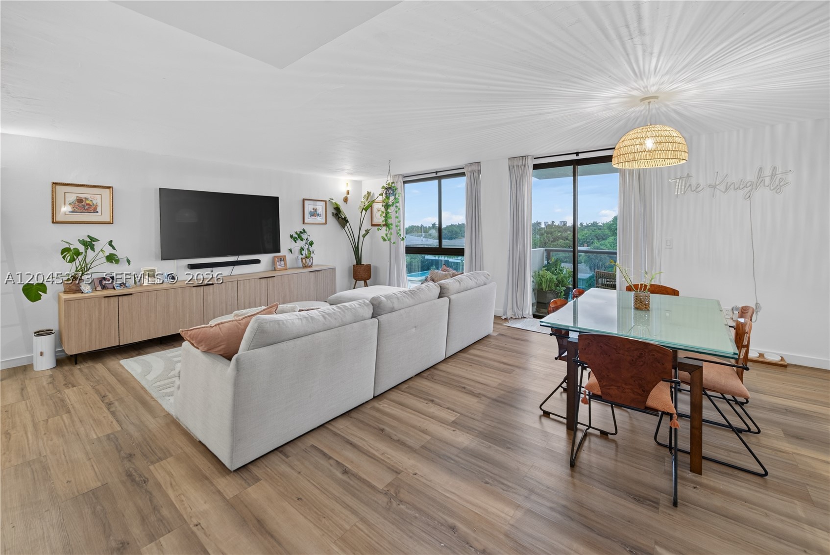 GUILDFORD CONDO - Residential