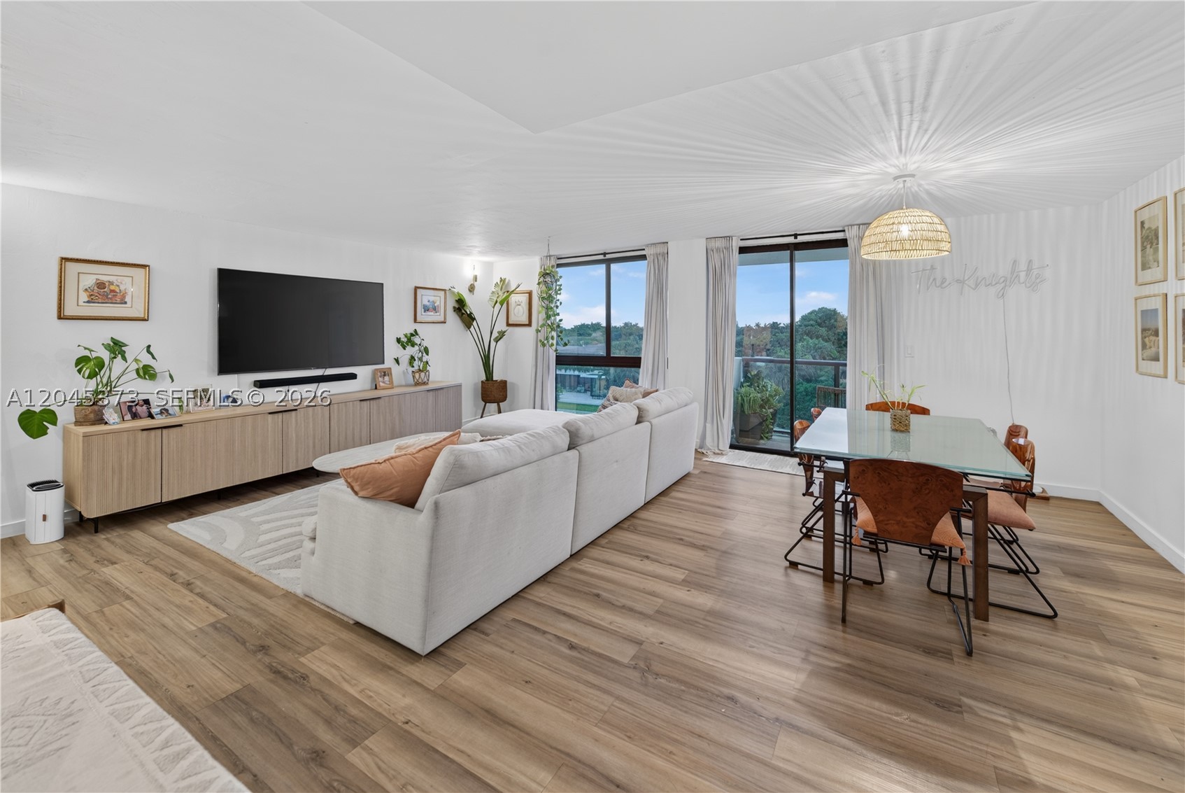 GUILDFORD CONDO - Residential