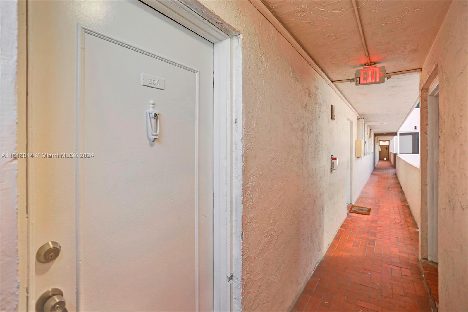 BORDE DEL AGUA - Residential Lease