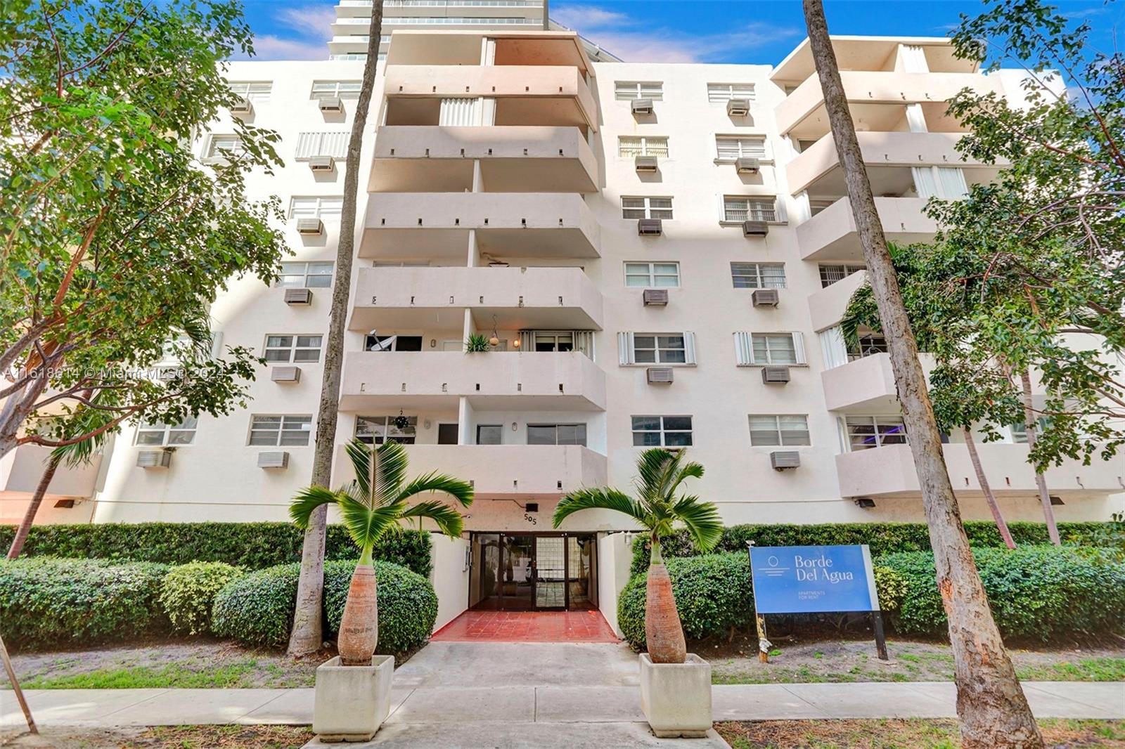 BORDE DEL AGUA - Residential Lease