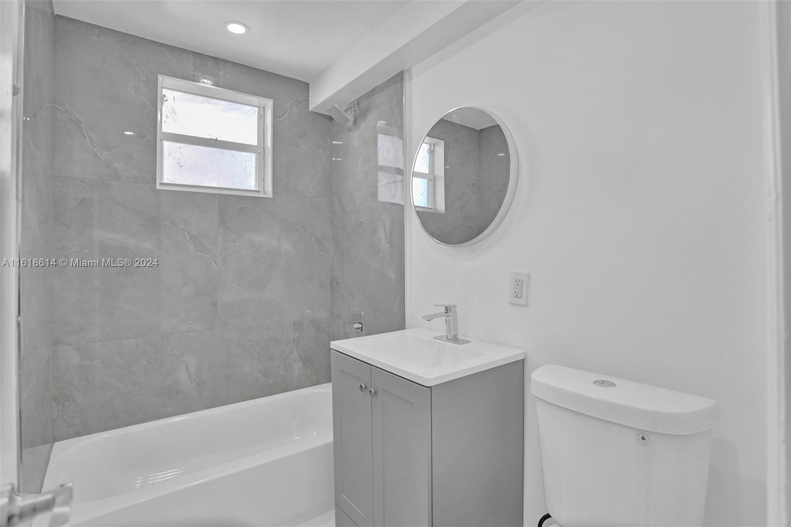 BORDE DEL AGUA - Residential Lease