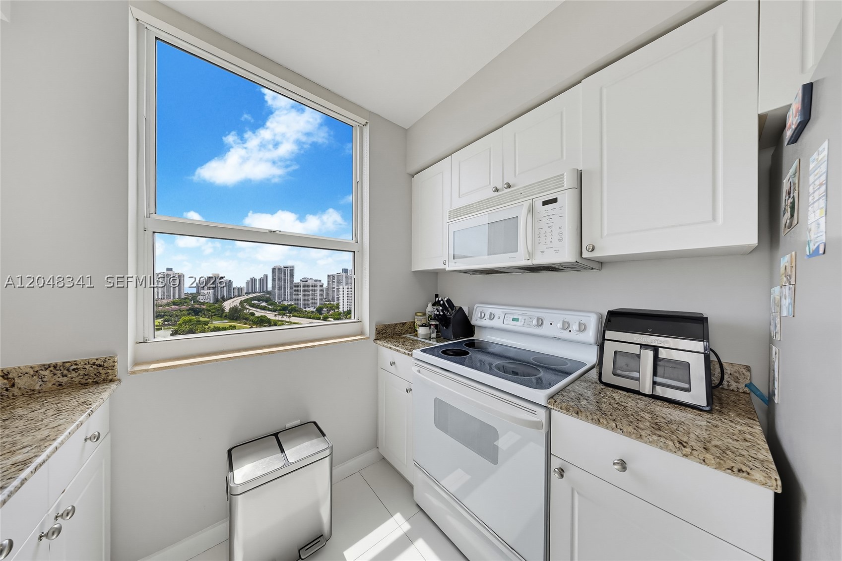 TURNBERRY ON THE GREEN CO - Residential