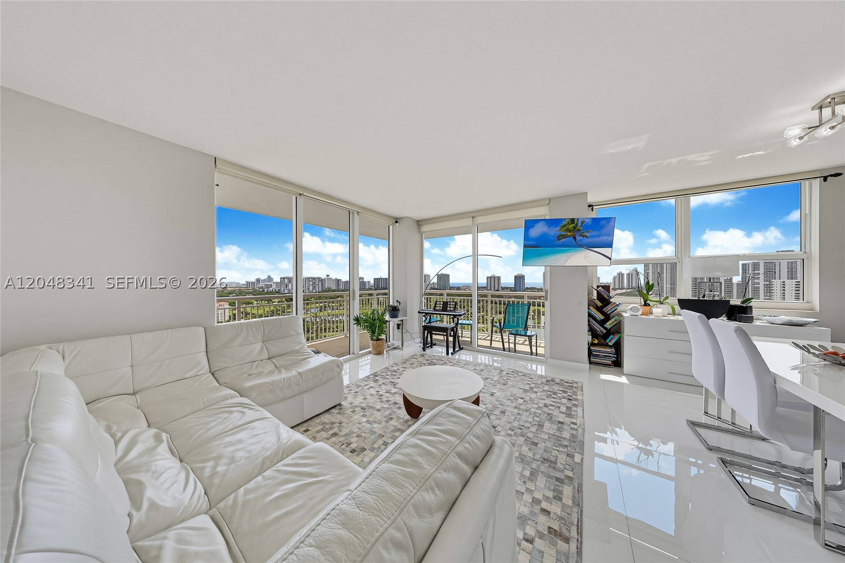 TURNBERRY ON THE GREEN CO - Residential
