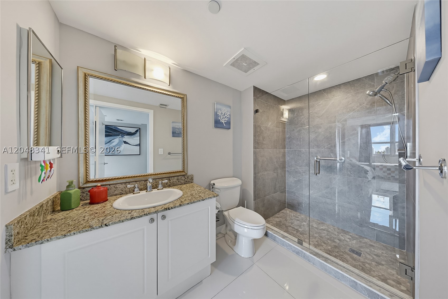 TURNBERRY ON THE GREEN CO - Residential