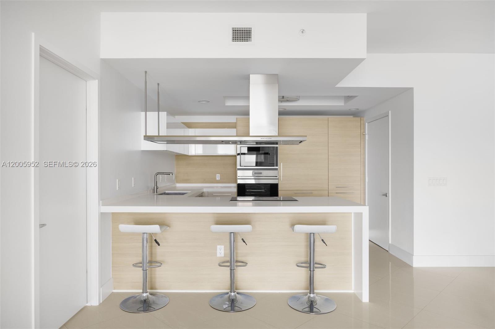MARINA PALMS RESIDENCES N - Residential