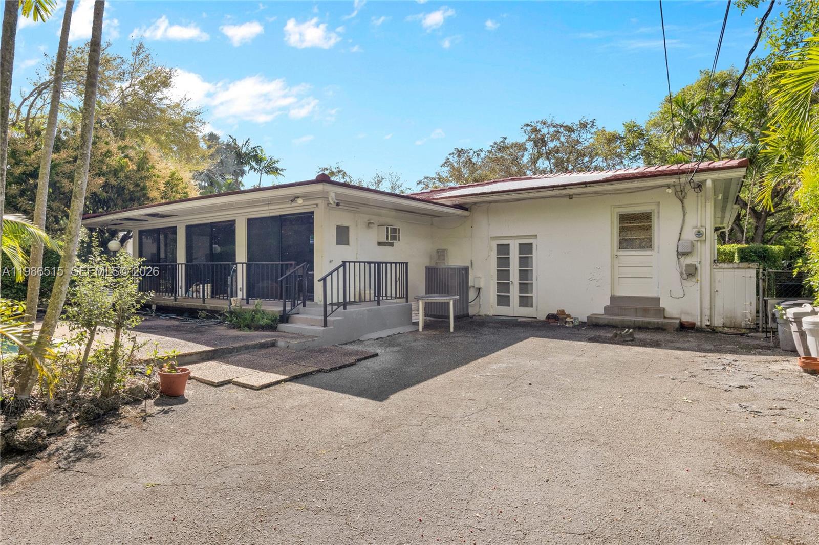 SAN JUAN HEIGHTS - Residential