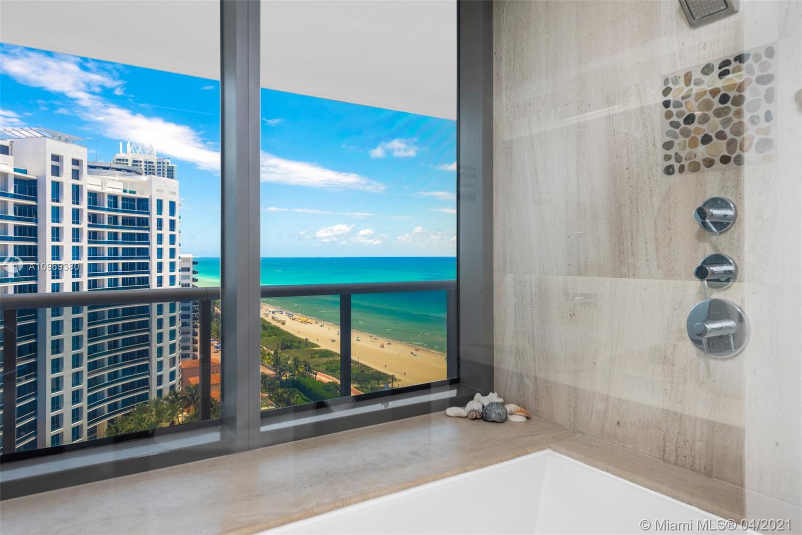 MEI CONDO - Residential